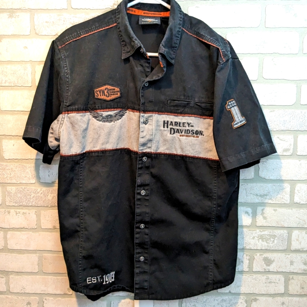 Harley Davidson embroidered button down shirt, LG.